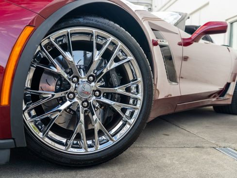 Used 2016 Chevrolet Corvette Z06 w/ 3LZ Preferred Equipment Group RWD image 4