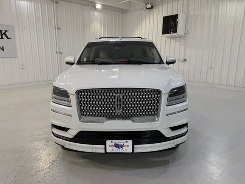 Used 2021 Lincoln Navigator Reserve image 8