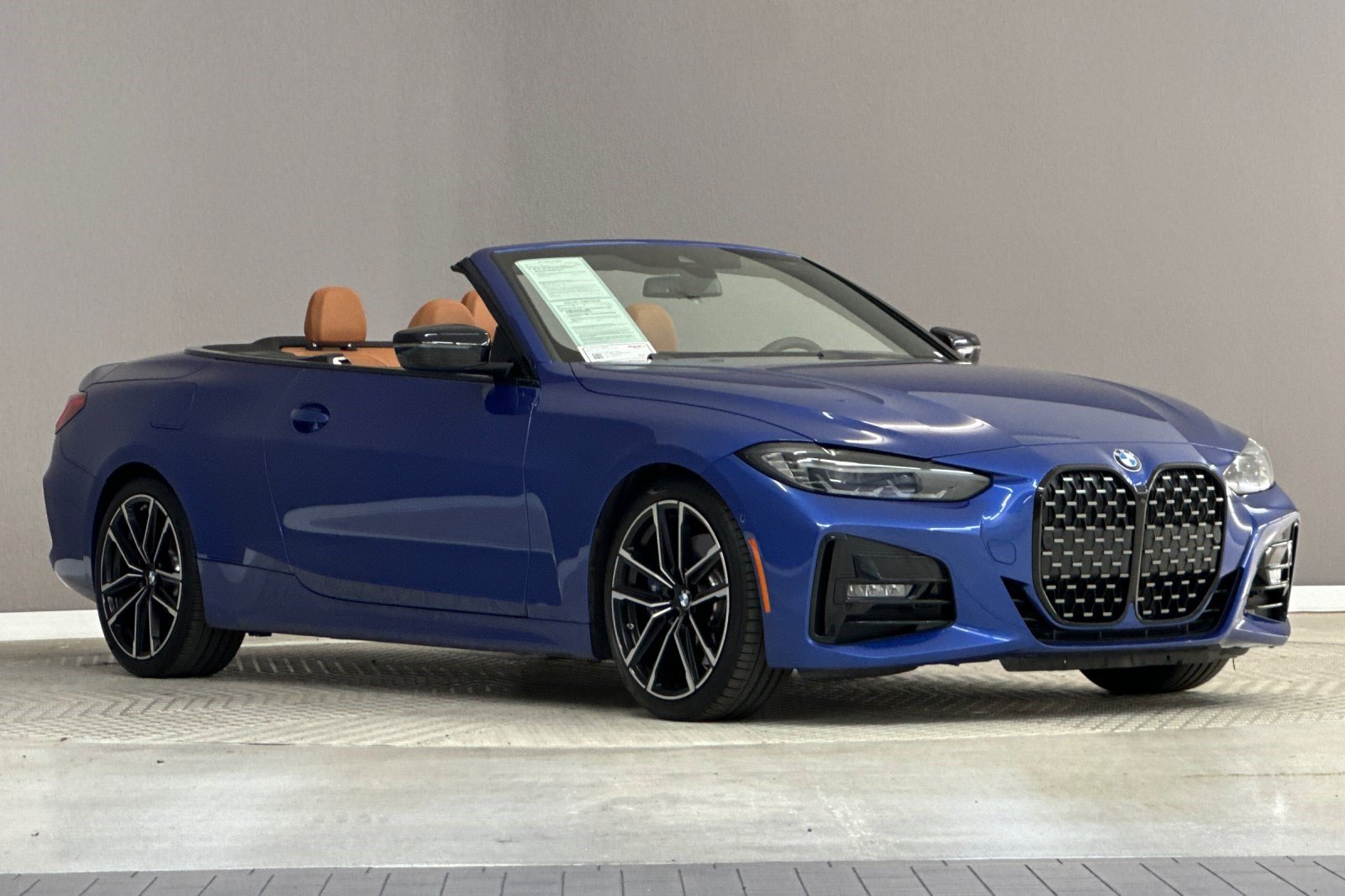 Used 2024 BMW 430i Convertible w/ M Sport Package RWD image 36