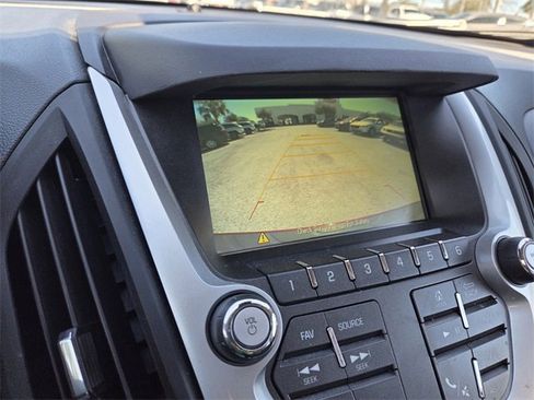 Used 2016 Chevrolet Equinox LT image 32