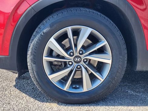 Used 2019 Hyundai Santa Fe SEL FWD image 10