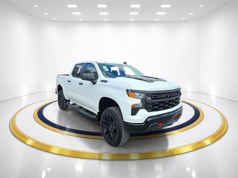 New 2026 Chevrolet Silverado 1500 Custom Trail Boss w/ LPO, Dark Essentials Package AWD/4WD image 3