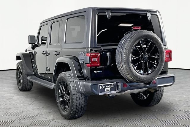 Used 2021 Jeep Wrangler Unlimited Sahara w/ Cold Weather Group AWD/4WD image 4