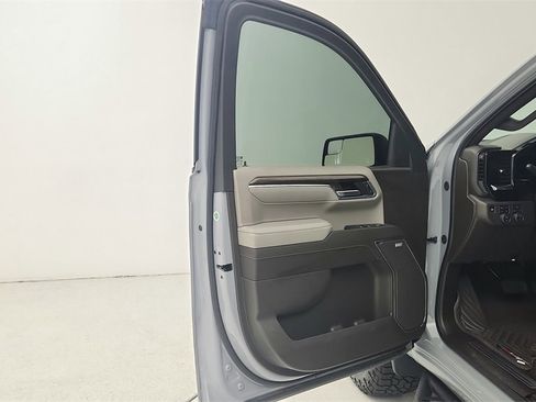 Certified 2024 Chevrolet Silverado 1500 LT Trail Boss w/ Convenience Package II image 20