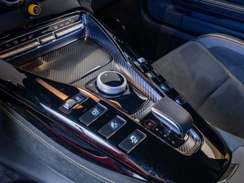 Used 2020 Mercedes-Benz AMG GT R image 15