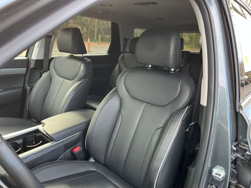 Used 2025 Hyundai Palisade SEL image 40