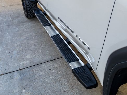 Used 2022 GMC Sierra 2500 Denali w/ Denali Ultimate Package image 13