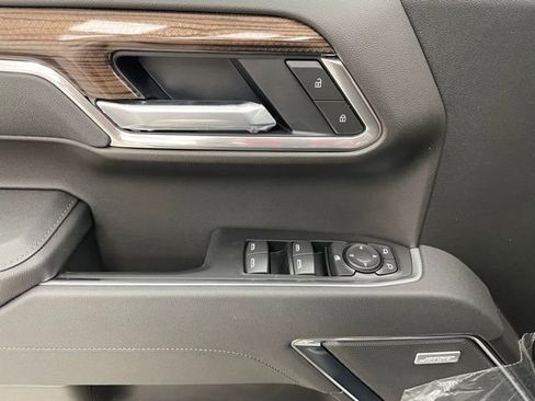 New 2026 Chevrolet Silverado 1500 LT Trail Boss w/ Convenience Package II AWD/4WD image 11