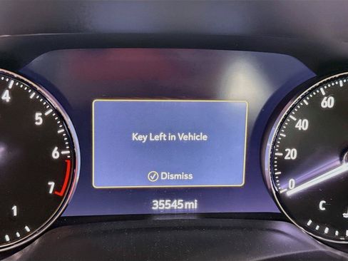 Used 2023 Buick Envision Essence AWD/4WD image 3