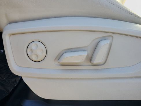 Used 2022 Audi Q5 2.0T Premium Plus w/ Premium Plus Package image 24