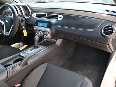 Used 2015 Chevrolet Camaro LS RWD image 9