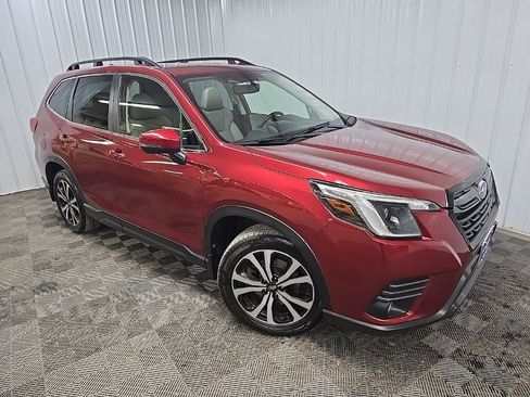 Used 2022 Subaru Forester Limited image 7