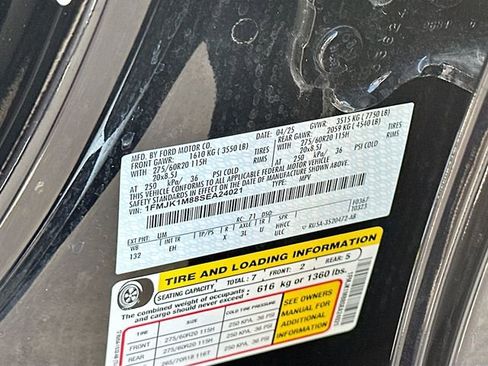 Used 2025 Ford Expedition Max Platinum image 35