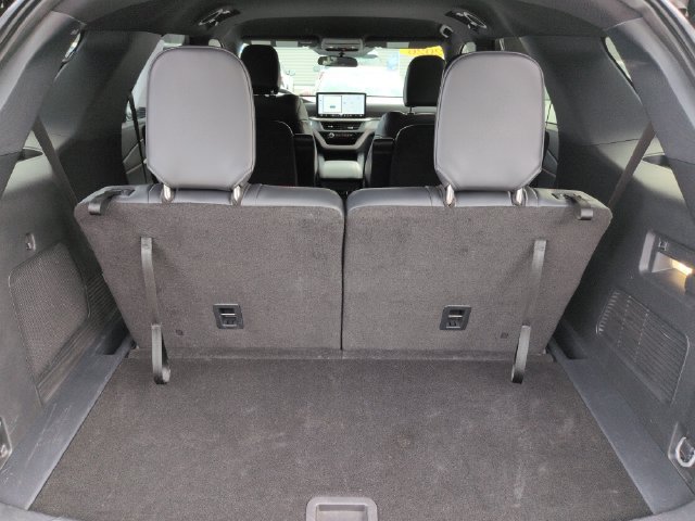 Certified 2026 Ford Explorer ST-Line AWD/4WD image 19