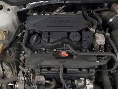 Used 2022 Kia K5 GT-Line AWD/4WD image 9
