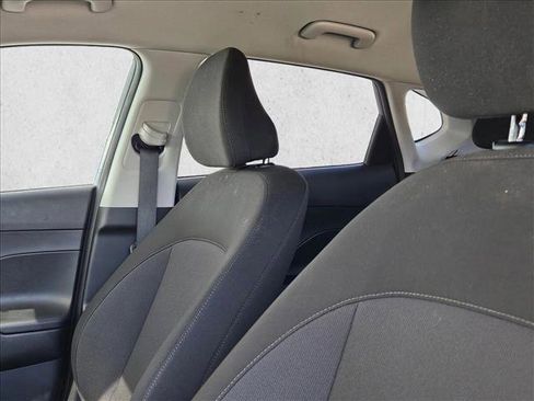 Used 2024 Hyundai Kona SEL image 19