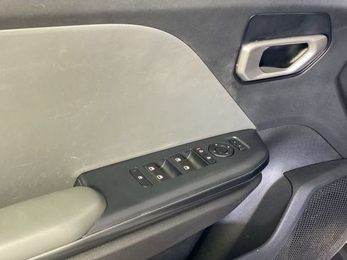 Used 2025 Kia K4 FWD image 28