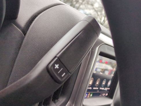 Used 2022 Chevrolet Silverado 1500 Custom Trail Boss image 30