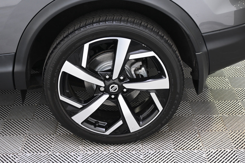 Used 2022 Nissan Rogue Sport SL AWD/4WD image 20