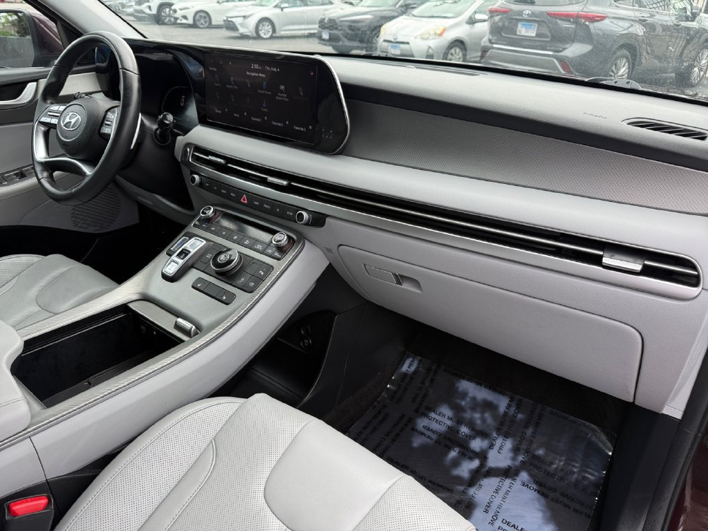 Used 2024 Hyundai Palisade SEL FWD image 17