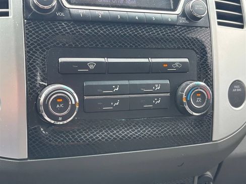 Used 2017 Nissan Frontier SV RWD image 8