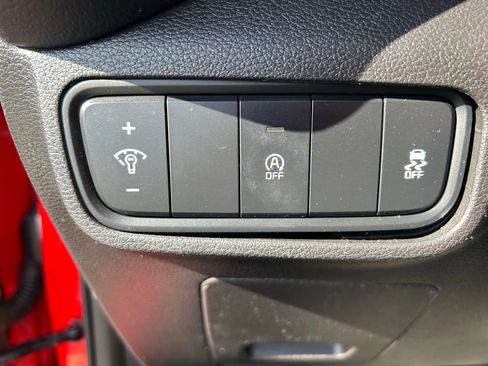 Used 2020 Kia Soul LX image 23