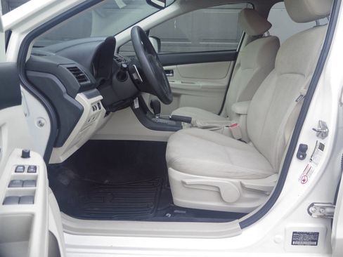 Used 2013 Subaru Crosstrek 2.0i Premium image 11