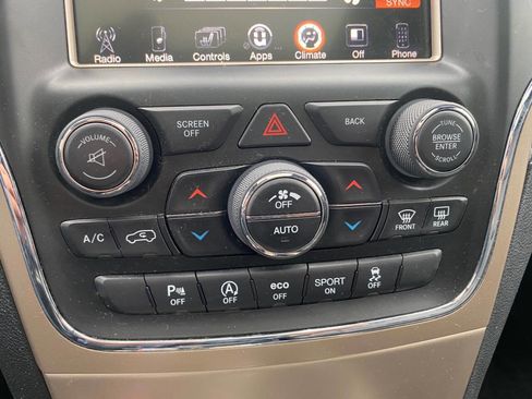 Used 2017 Jeep Grand Cherokee Limited w/ Luxury Group II image 16