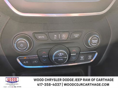 Used 2022 Jeep Cherokee Latitude Lux AWD/4WD image 14