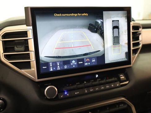 Used 2025 Toyota Tundra Limited image 21