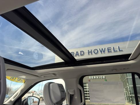 New 2026 Ford Expedition Max Platinum image 10