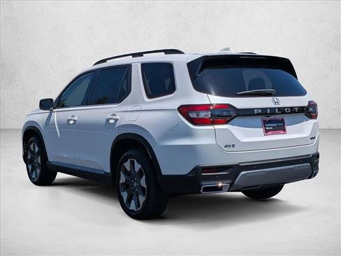 New 2026 Honda Pilot Touring image 8