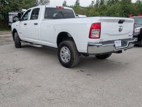 Used 2022 RAM 2500 Tradesman w/ Chrome Appearance Group AWD/4WD image 3