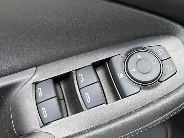 Used 2025 Buick Encore GX Sport Touring AWD/4WD image 12