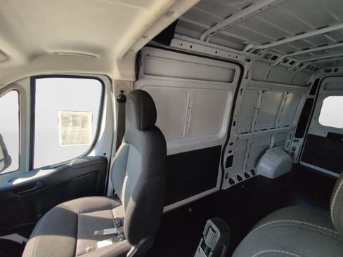 Used 2021 RAM ProMaster 2500 image 19
