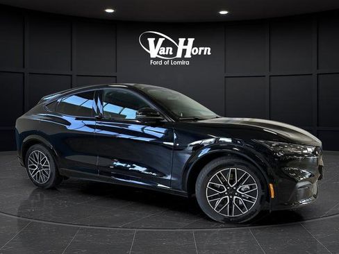 Used 2024 Ford Mustang Mach-E Premium image 1