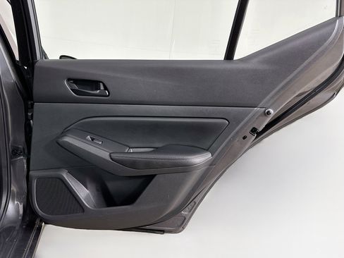 Used 2025 Nissan Altima 2.5 SV image 28