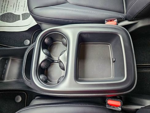 New 2026 Chrysler Pacifica Select FWD image 29