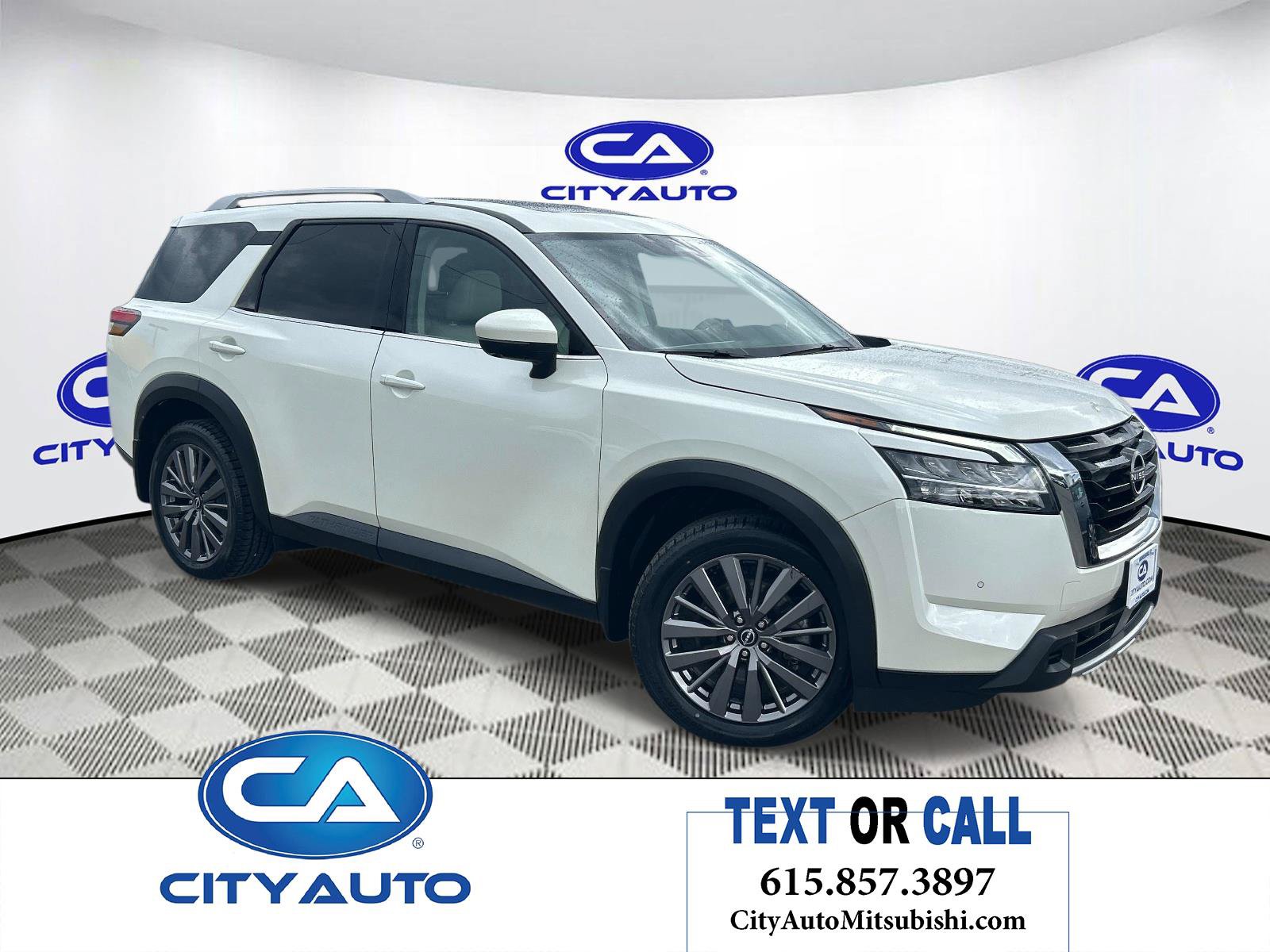Used 2024 Nissan Pathfinder SL w/ SL Premium Package AWD/4WD image 1