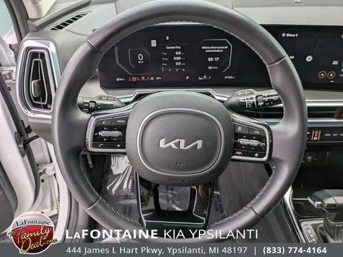 Certified 2025 Kia Sorento SX FWD image 19