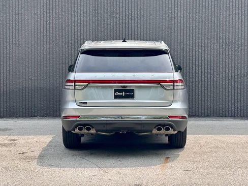 Used 2024 Lincoln Aviator Reserve w/ Equipment Group 201A AWD/4WD image 5