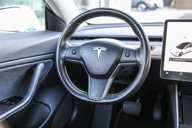 Used 2018 Tesla Model 3 Long Range AWD/4WD image 14