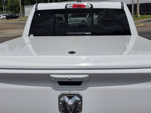 Used 2023 RAM 1500 Limited w/ Body Color Bumper Group AWD/4WD image 8