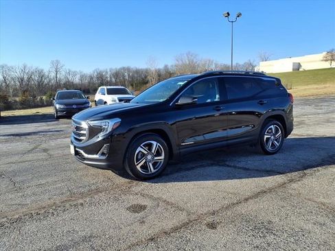 Used 2021 GMC Terrain SLT image 31