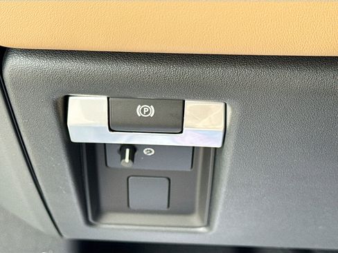 New 2026 Land Rover Defender 110 S AWD/4WD image 35