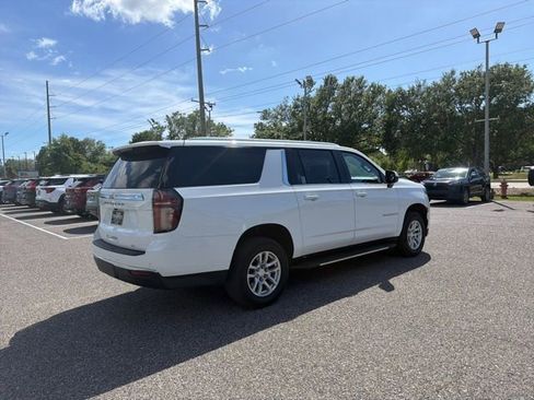 Used 2021 Chevrolet Suburban LT image 6