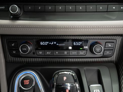 Used 2019 BMW i8 Roadster AWD/4WD image 30