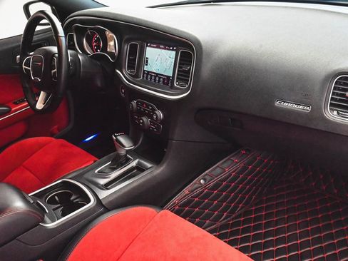 Used 2017 Dodge Charger R/T Scat Pack w/ Driver Confidence Group image 34