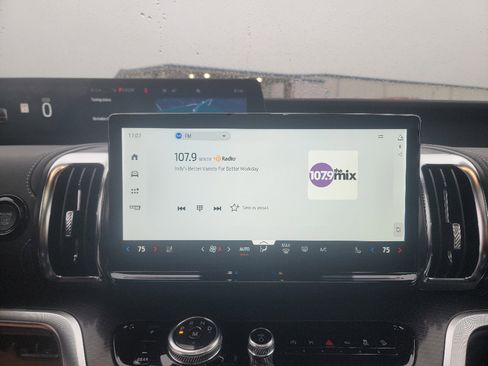 New 2026 Ford Expedition Platinum w/ Stealth Performance Package image 19