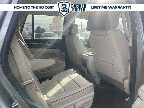 Used 2024 GMC Yukon Denali w/ Advanced Technology Package image 26